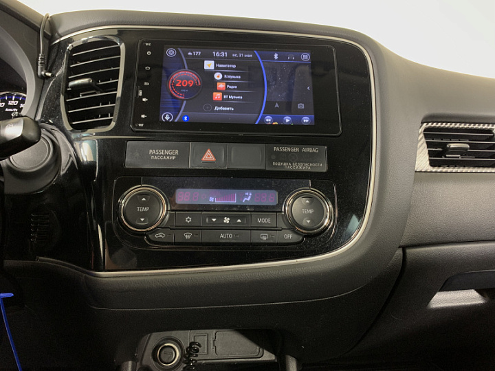 MITSUBISHI Outlander 2.4, 2013 года, Вариатор, БЕЛЫЙ