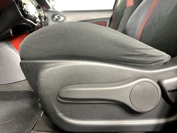 NISSAN Juke 1.6, 2014 года, Вариатор, ЧЕРНЫЙ