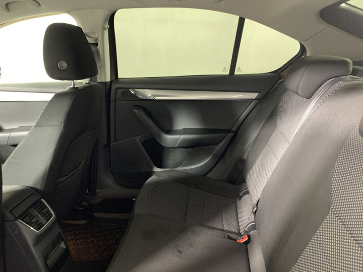 SKODA Octavia 1.4, 2013 года, Робот, КОРИЧНЕВЫЙ