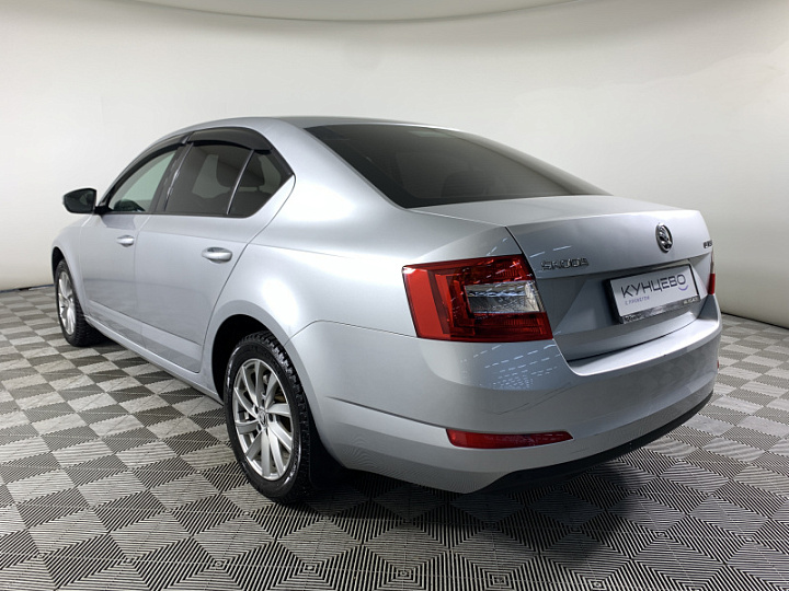 SKODA Octavia 1.4, 2015 года, Робот, Серебристый