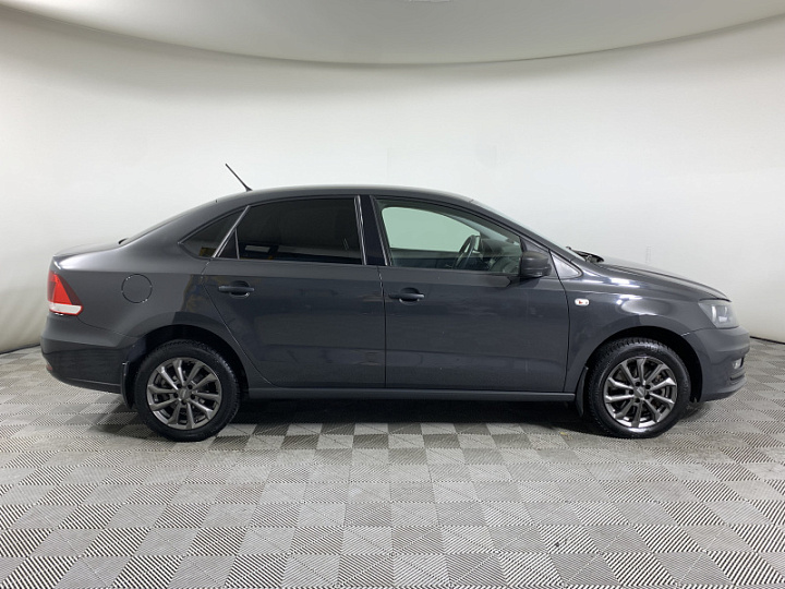 Volkswagen Polo 1.6, 2016 года, Автоматическая, Светло серый