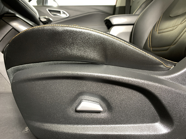 МОСКВИЧ 3 1.5, 2023 года, Вариатор, КРАСНЫЙ