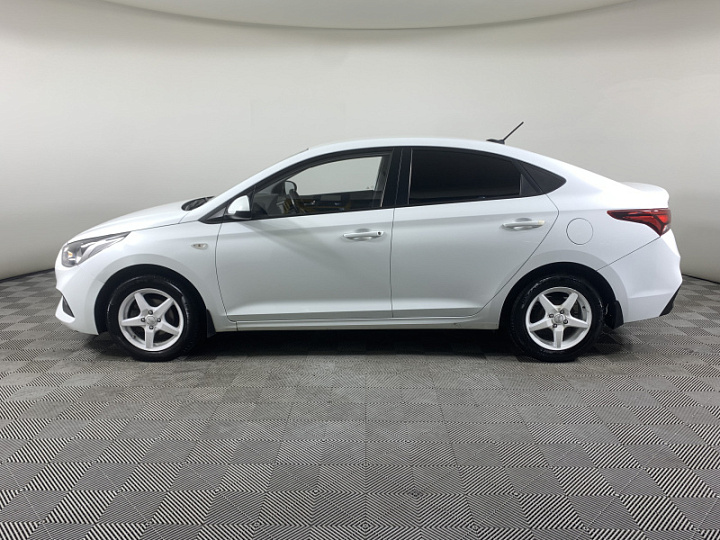 Hyundai Solaris 1.6, 2017 года, Автоматическая, Белый