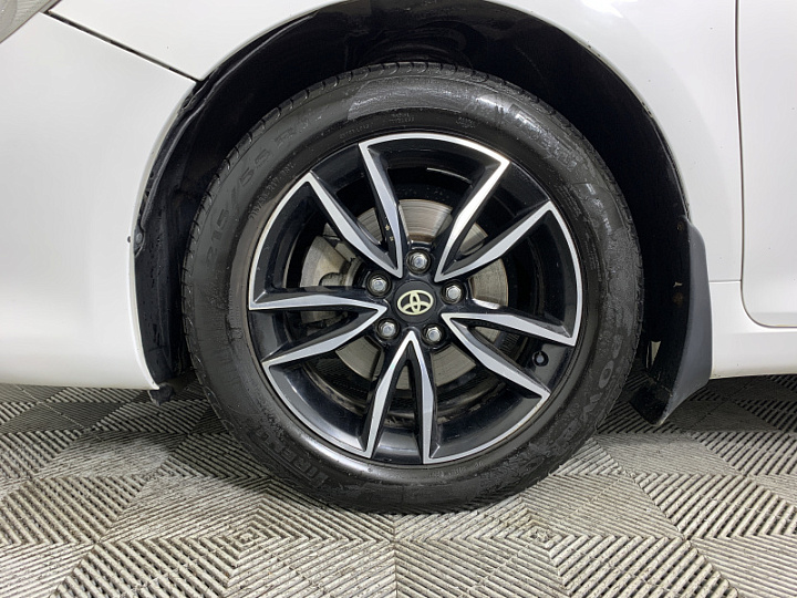 TOYOTA Camry 2.5, 2017 года, Автоматическая, БЕЛЫЙ