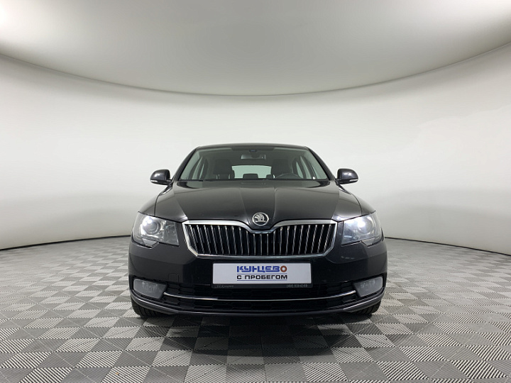 SKODA Superb 1.8, 2015 года, Робот, ЧЕРНЫЙ