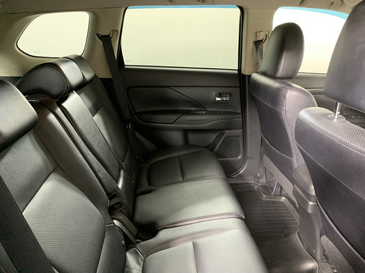 MITSUBISHI Outlander 2, 2016 года, Вариатор, ЧЕРНЫЙ