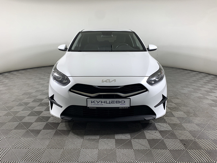 KIA Ceed 1.6, 2022 года, Автоматическая, БЕЛЫЙ