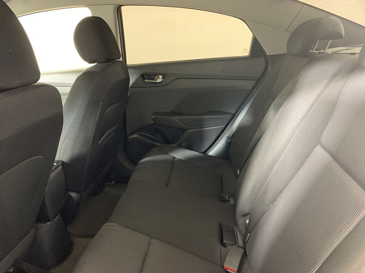 HYUNDAI Solaris 1.6, 2019 года, Автоматическая, ЖЕЛТЫЙ