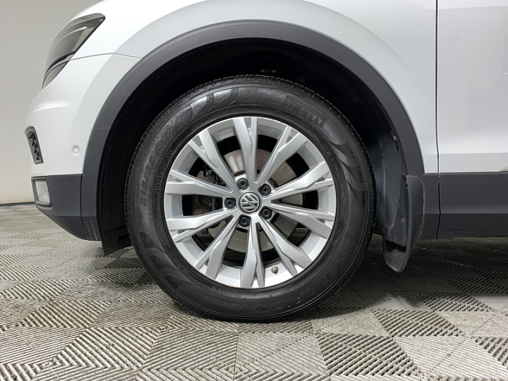 VOLKSWAGEN Tiguan 2, 2016 года, Робот, БЕЛЫЙ