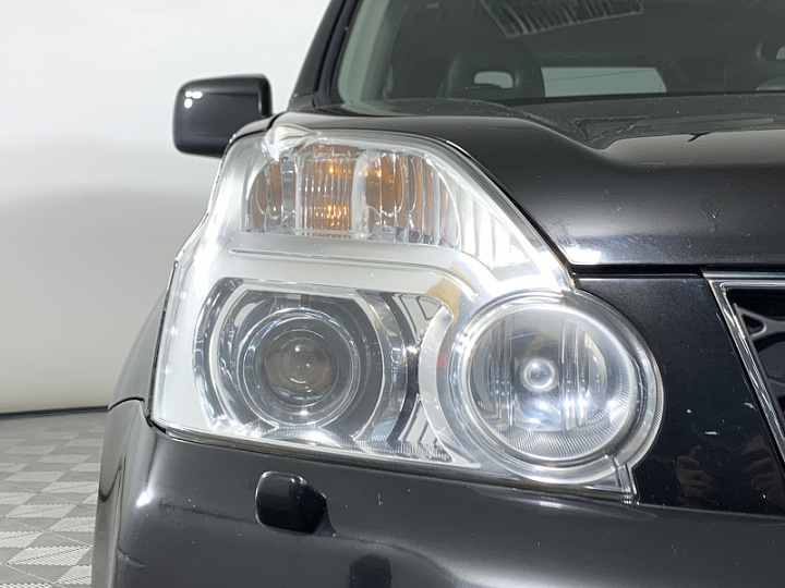 NISSAN X-Trail 2.5, 2010 года, Вариатор, ЧЕРНЫЙ