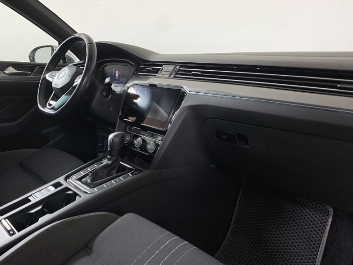 VOLKSWAGEN Passat 2, 2020 года, Робот, БЕЛЫЙ