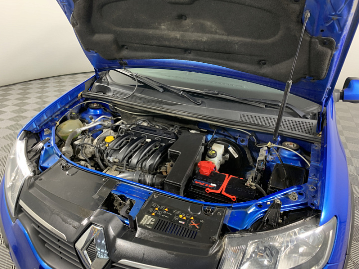 RENAULT Sandero 1.6, 2018 года, Автоматическая, Светло-синий
