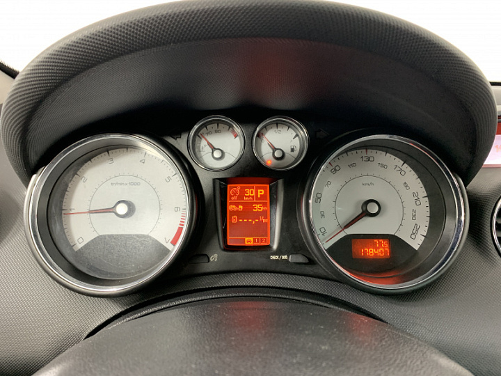 PEUGEOT 308 1.6, 2010 года, Автоматическая, ЧЕРНЫЙ