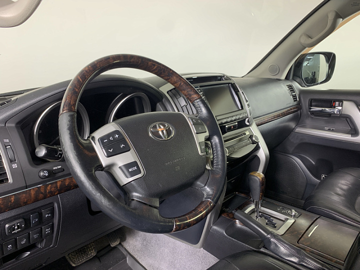 TOYOTA Land Cruiser 4.6, 2012 года, Автоматическая, ЧЕРНЫЙ