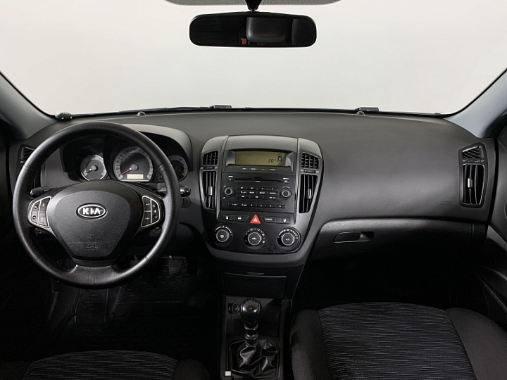 KIA Ceed 1.4, 2008 года, Механика, ЗЕЛЕНЫЙ