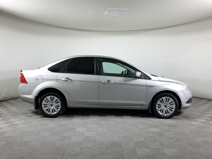 FORD Focus 1.6, 2009 года, Механика, Серебристый