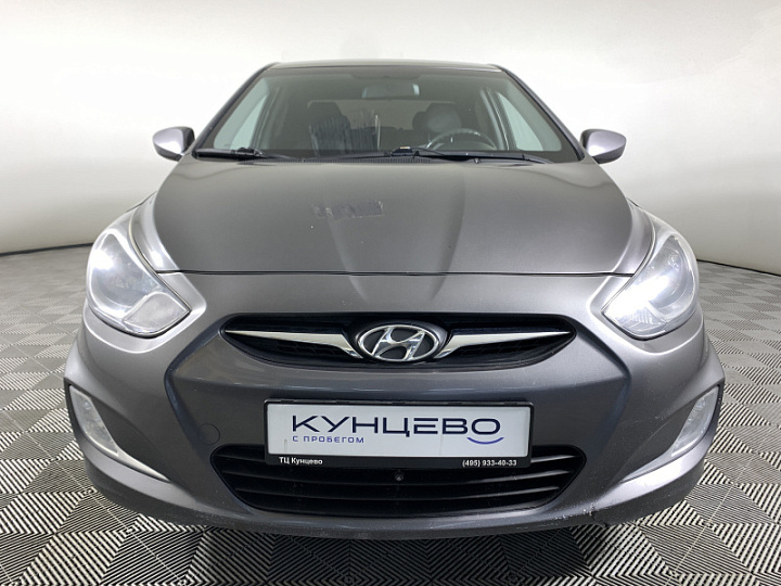 HYUNDAI Solaris 1.6, 2013 года, Автоматическая, Черно-Серый