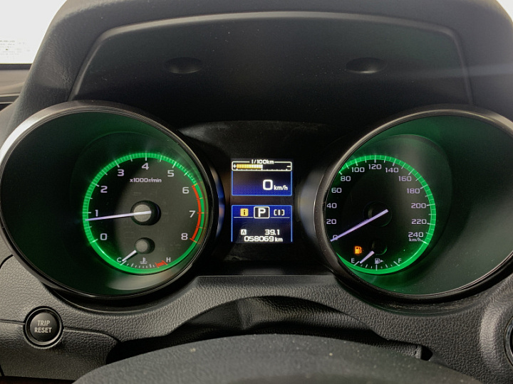 SUBARU Outback 2.5, 2016 года, Вариатор, БЕЖЕВЫЙ