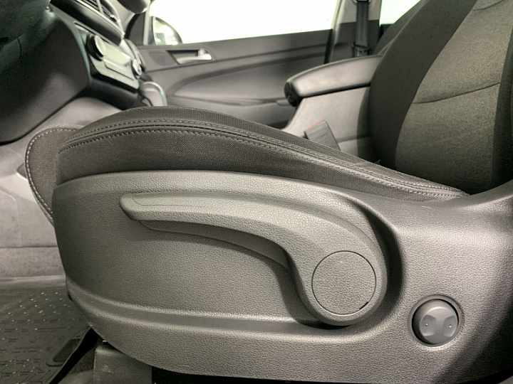 HYUNDAI Tucson 2, 2018 года, Автоматическая, БЕЖЕВЫЙ