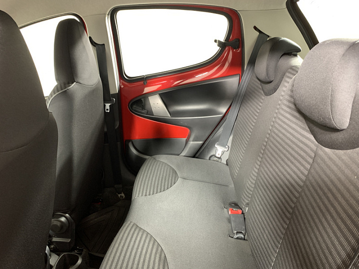 PEUGEOT 107 1, 2012 года, Робот, КРАСНЫЙ