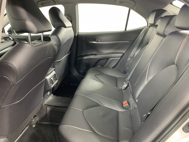 TOYOTA Camry 2.5, 2020 года, Автоматическая, СЕРЫЙ