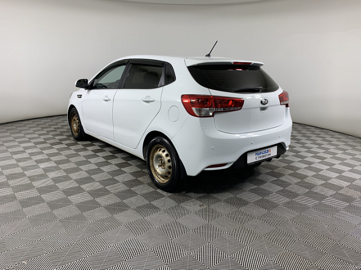 KIA Rio 1.6, 2016 года, Автоматическая, БЕЛЫЙ