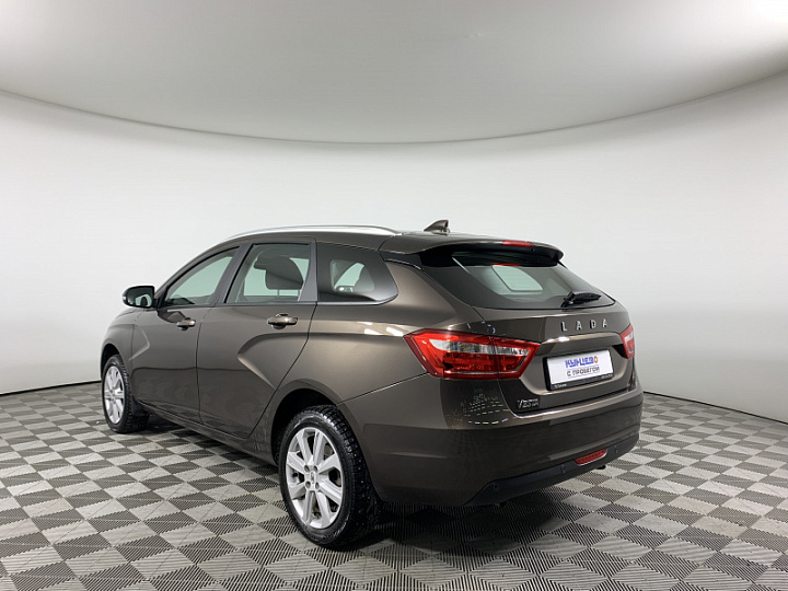 Lada Vesta 1.6, 2020 года, Вариатор, КОРИЧНЕВЫЙ