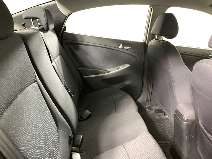 HYUNDAI Solaris 1.6, 2011 года, Автоматическая, БЕЛЫЙ