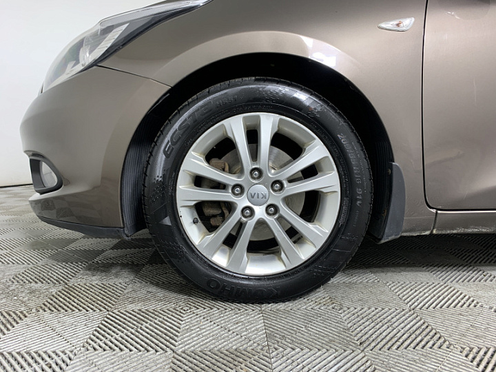 KIA Ceed 1.6, 2013 года, Автоматическая, КОРИЧНЕВЫЙ