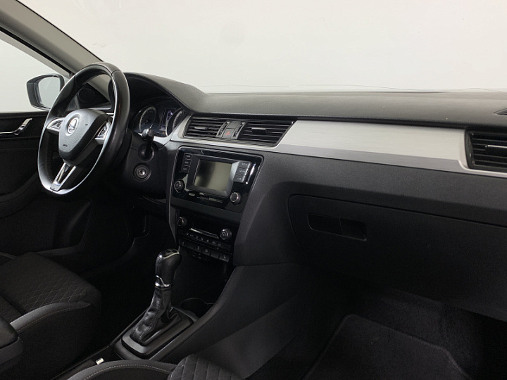 SKODA Rapid 1.4, 2016 года, Робот, БЕЛЫЙ