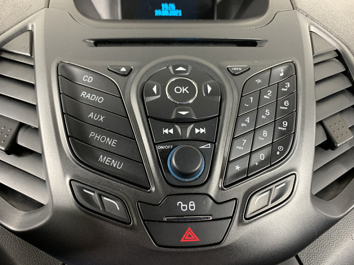 FORD EcoSport 1.6, 2015 года, Робот, ЧЕРНЫЙ