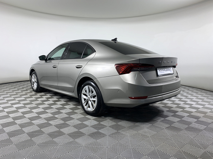 SKODA Octavia 1.4, 2021 года, Автоматическая, КОРИЧНЕВЫЙ