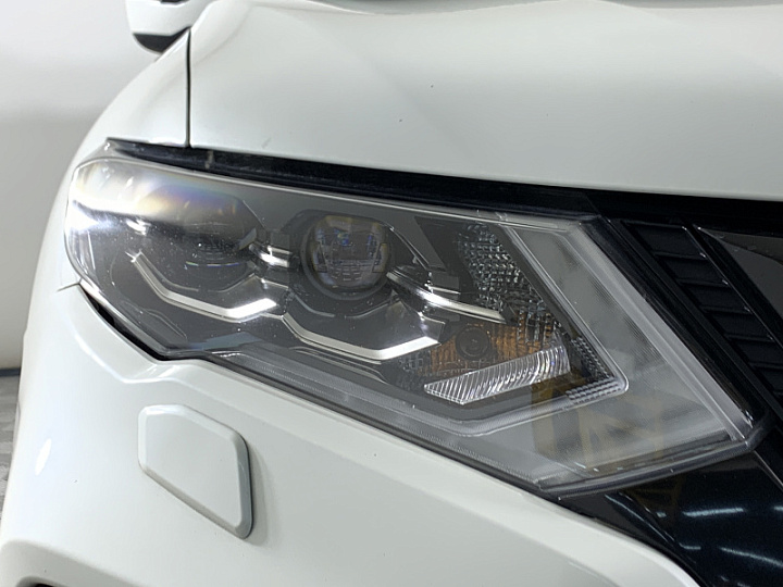 NISSAN X-Trail 2.5, 2019 года, Вариатор, БЕЛЫЙ