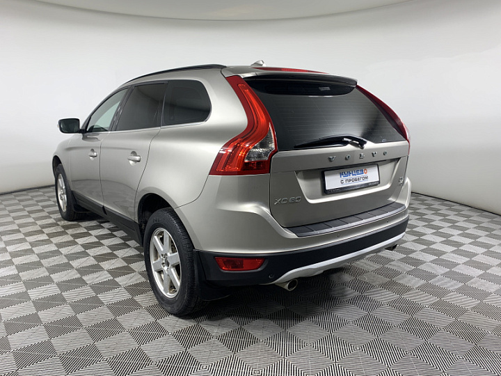 VOLVO XC60 2.4, 2011 года, Автоматическая, БЕЖЕВЫЙ