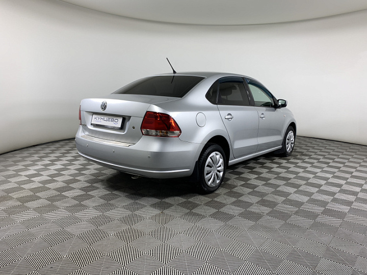 VOLKSWAGEN Polo 1.6, 2013 года, Механика, Серебристый