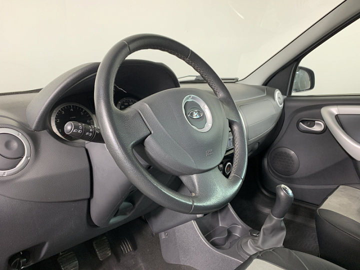 LADA (ВАЗ) Largus Cross 1.6, 2020 года, Механика, ЧЕРНЫЙ