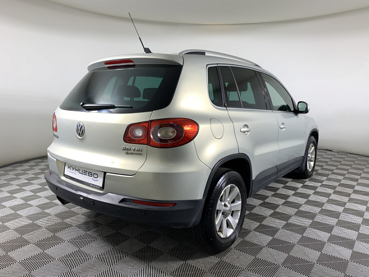 VOLKSWAGEN Tiguan 2, 2011 года, Автоматическая, Серебристо-желтый