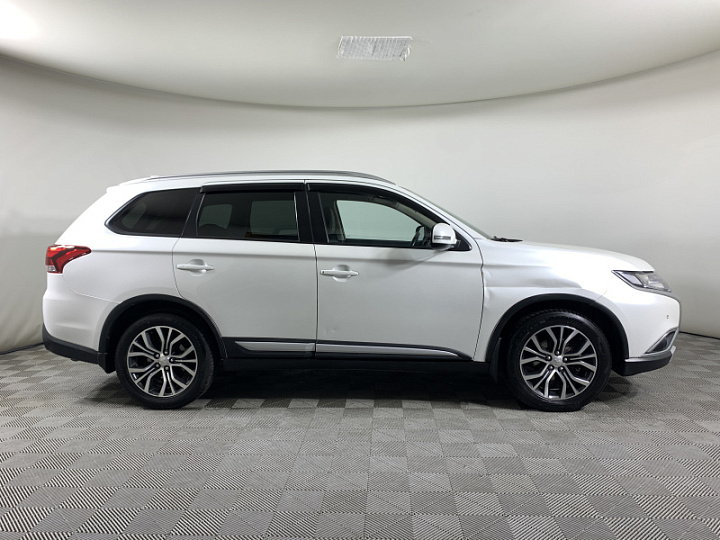 MITSUBISHI Outlander 2, 2018 года, Вариатор, БЕЛЫЙ