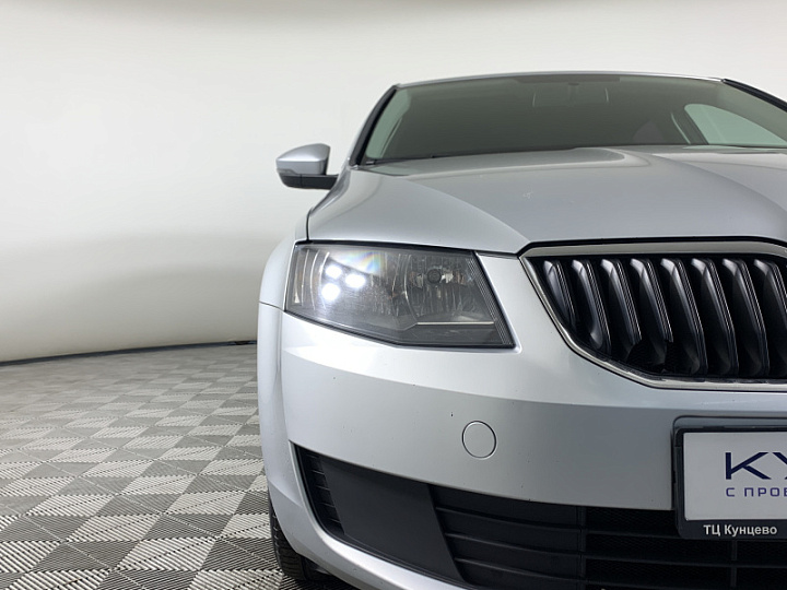 SKODA Octavia 1.6, 2016 года, Автоматическая, Серебристый