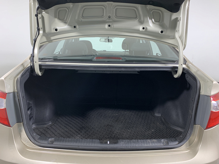 KIA Rio 1.6, 2012 года, Автоматическая, БЕЖЕВЫЙ