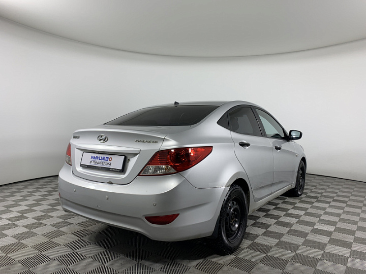 HYUNDAI Solaris 1.4, 2011 года, Автоматическая, Серебристый