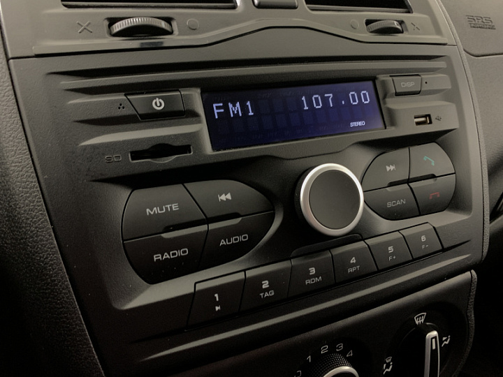 Lada Granta 1.6, 2023 года, Механика, БЕЛЫЙ