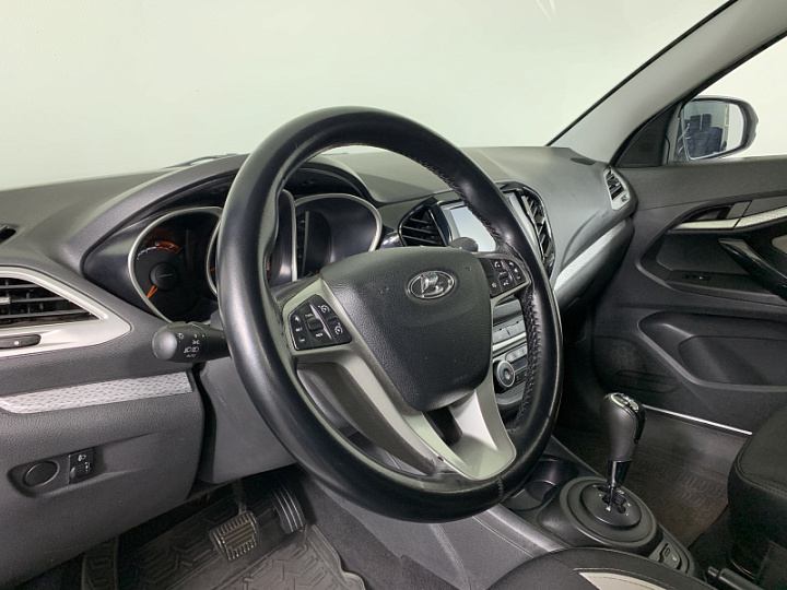 Lada Vesta 1.8, 2019 года, Робот, БЕЛЫЙ