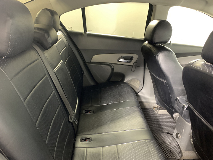 CHEVROLET Cruze 1.6, 2010 года, Механика, Серебристо-желтый
