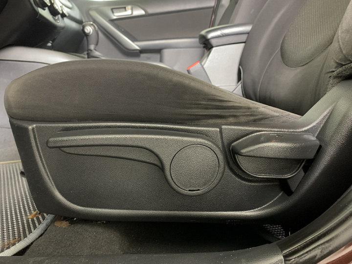 KIA Cerato 1.6, 2011 года, Автоматическая, Красный гранат