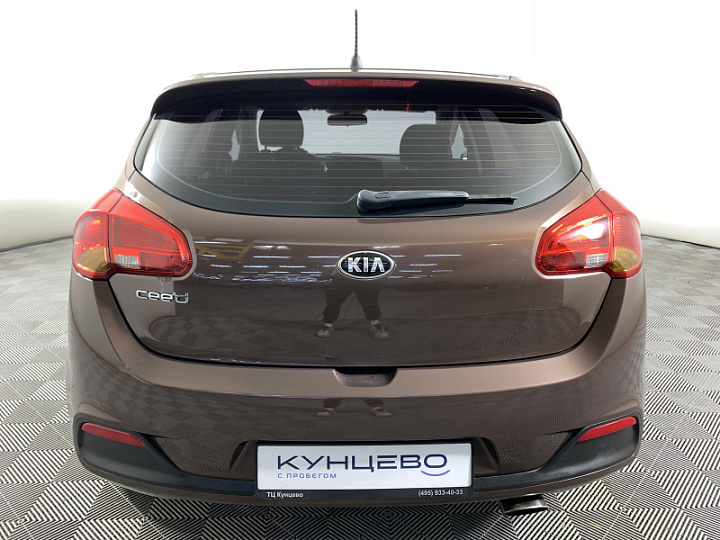 KIA Ceed 1.6, 2014 года, Механика, Коричневый