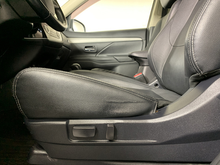 MITSUBISHI Outlander 2.4, 2014 года, Вариатор, СЕРЫЙ
