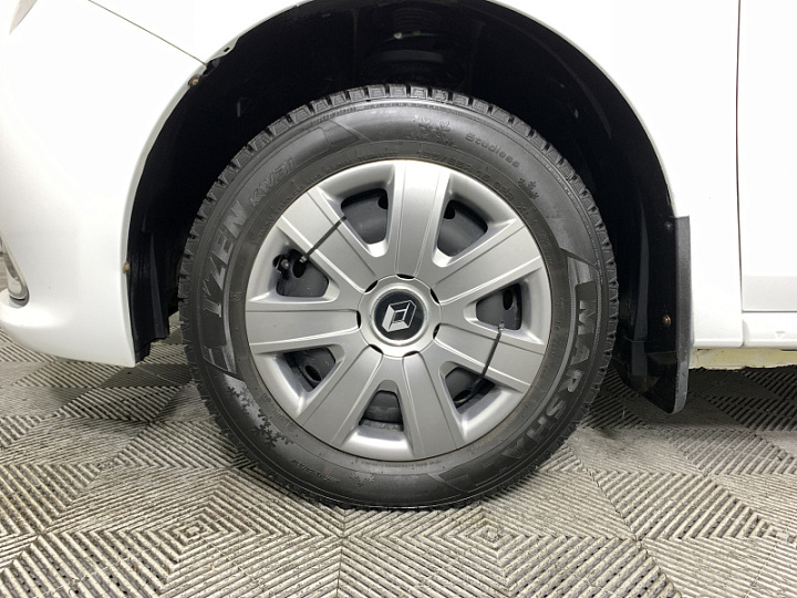 RENAULT Logan 1.6, 2018 года, Механика, БЕЛЫЙ