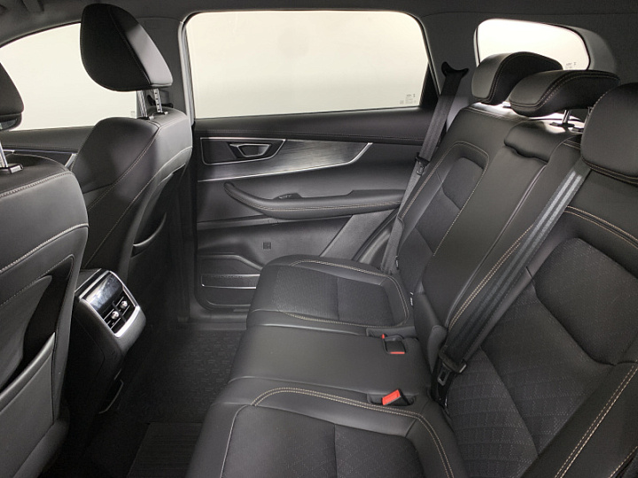 CHERY Tiggo 8 1.5, 2023 года, Робот, ЧЕРНЫЙ