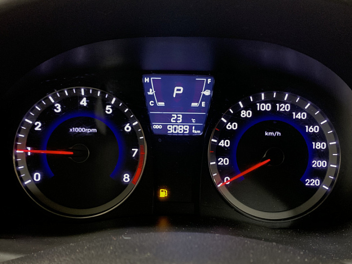 Hyundai Solaris 1.6, 2014 года, Автоматическая, Серый